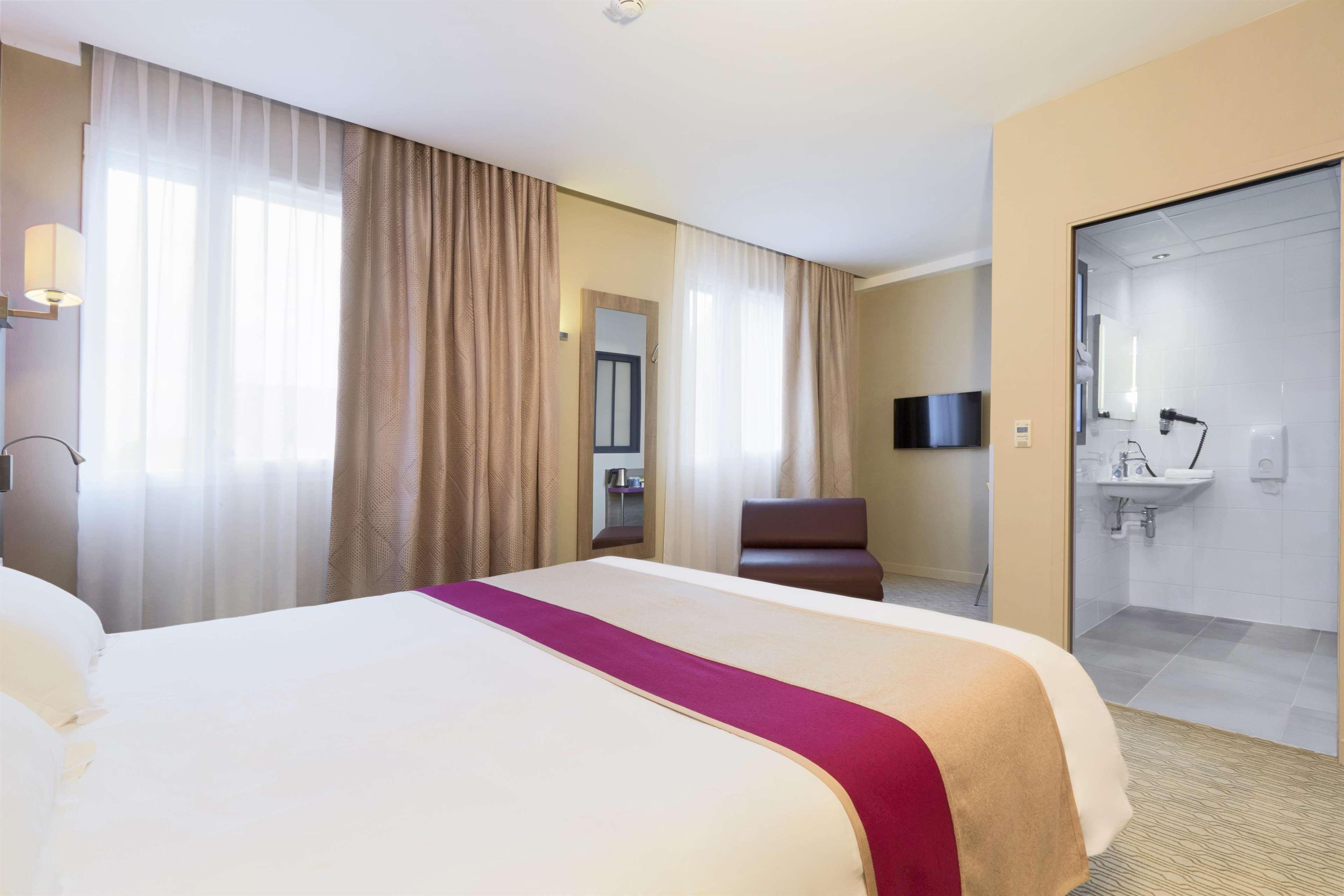 Kyriad Prestige Hotel 3*