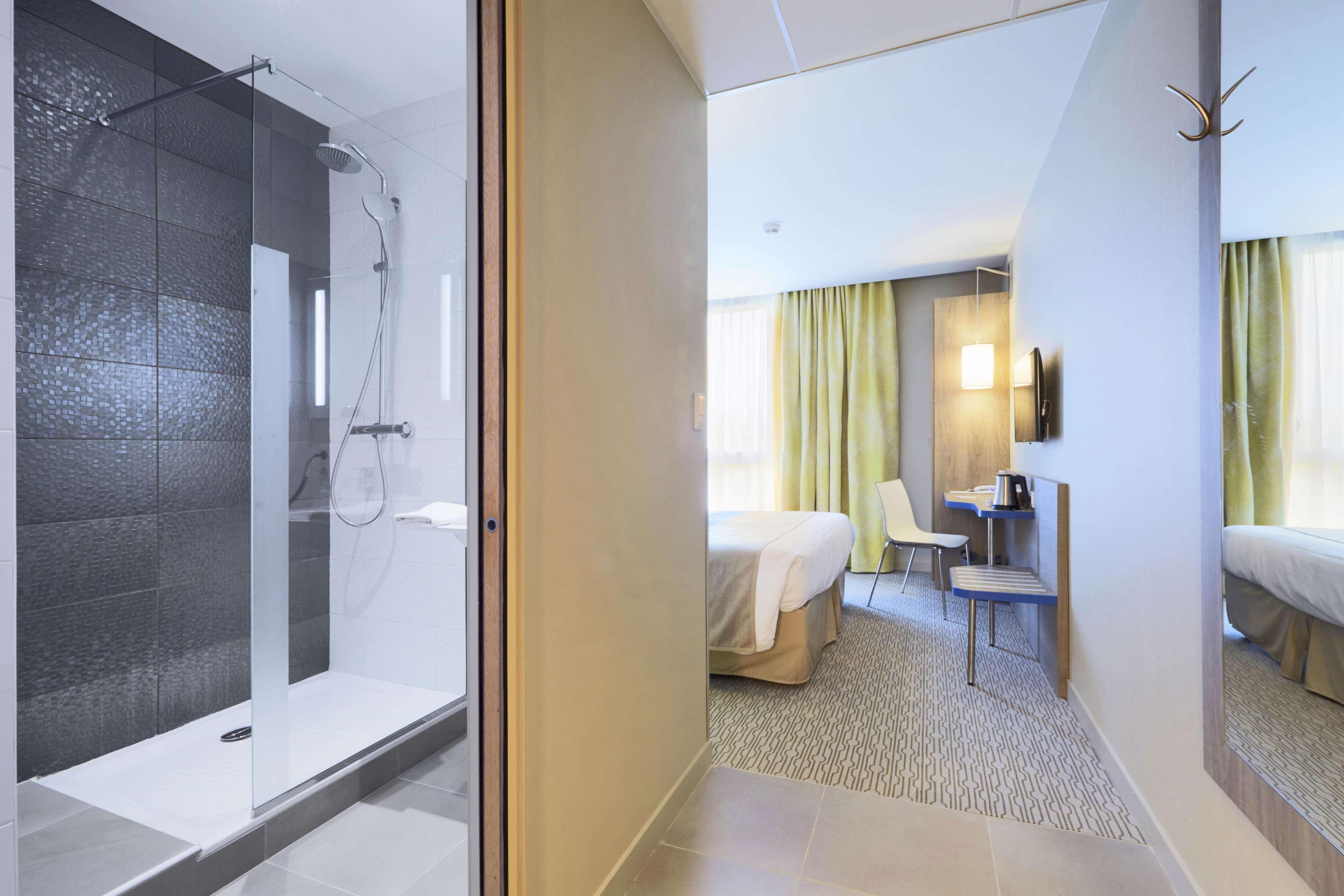 Kyriad Prestige Hotel 3*