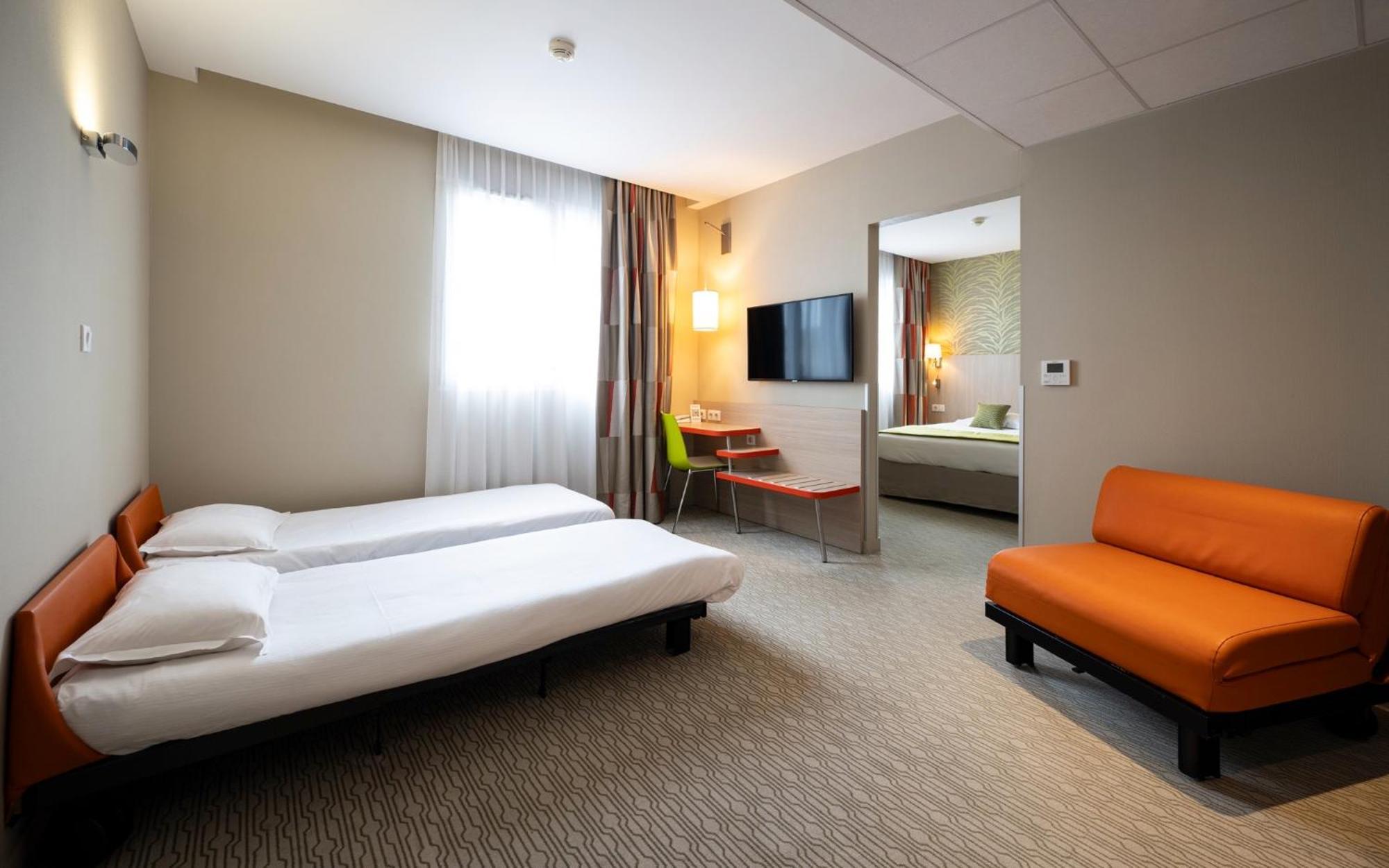 Kyriad Prestige Hotel 3*